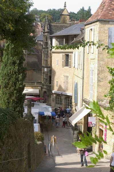 A street in the center of Sarlat — Stock Photo, Image