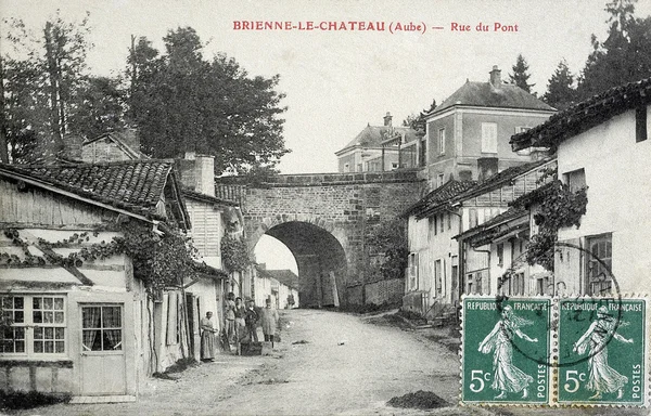 Old postcard of Brienne-le-Chateau, Bridge Street — Stock Photo, Image