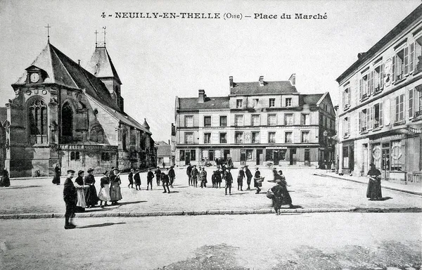 Old postcard of Neuilly-en-Thelle, market place — Stock Photo, Image