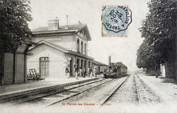 Cartão postal velho de Saint-Parres-les-Vaudes, estação — Fotografia de Stock