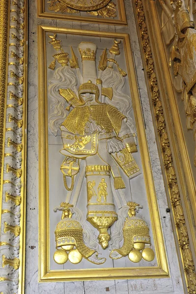 Gilded with fine gold paneling castle of Versailles — Stock Photo, Image