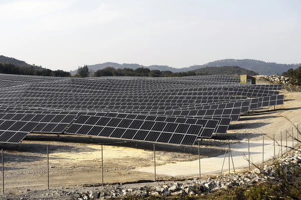 Centrale solaire photovoltaïque française — Photo