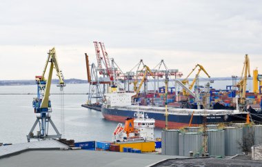konteyner ile Odessa uluslararası liman