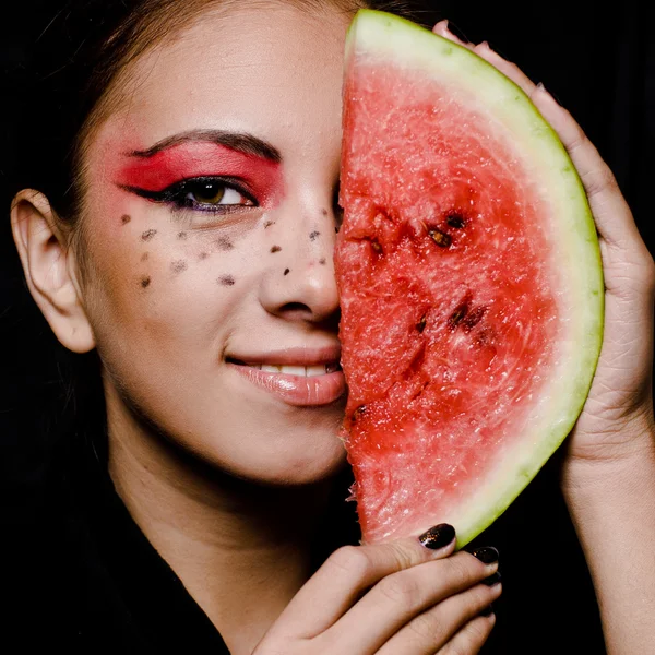 Mujer hermosa joven y retrato de sandía —  Fotos de Stock