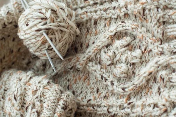 Деталь плетеного ручної роботи трикотажний светр — стокове фото