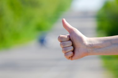 otostopçu başparmak yol geçmiş vasıl üye ol