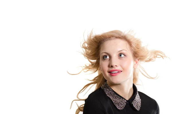 Schöne blonde Frau schaut nach oben auf Kopierplatz — Stockfoto