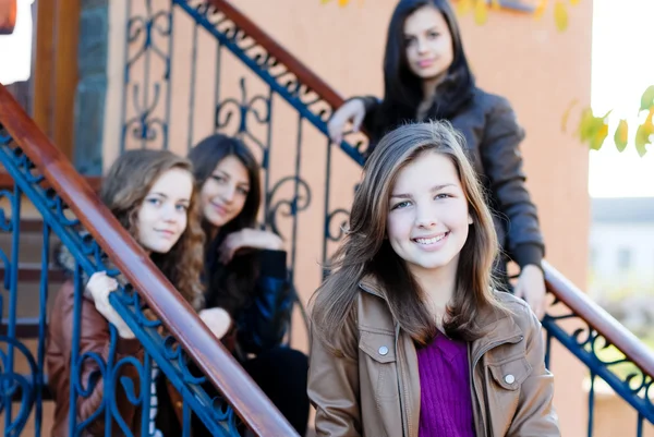 Meninas adolescentes — Fotografia de Stock