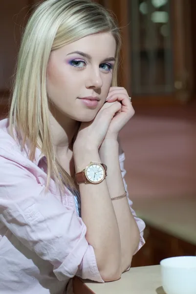 Foto de chica adolescente bonita — Foto de Stock