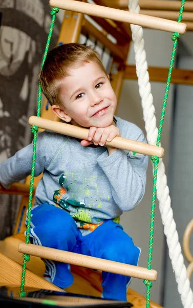 Feliz niño preescolar. — Foto de Stock