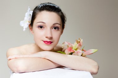 güzel Bayan yüzü & çiçek