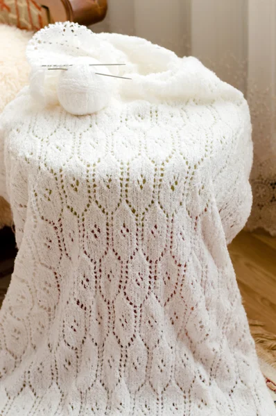 Closeup detail of woven handicraft knit white sweater — Stock Photo, Image