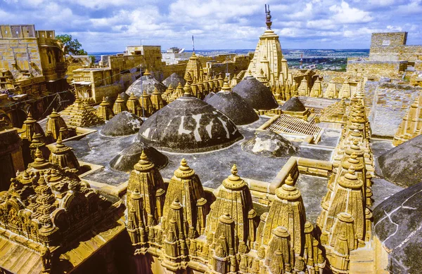 Ain templos de jaisalmer no estado rajasthan na Índia — Fotografia de Stock