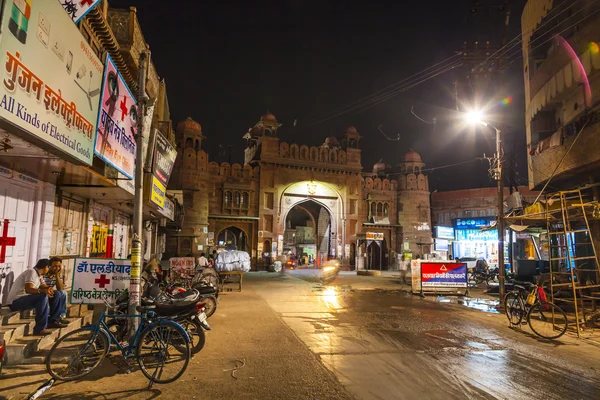 Porten i den gamla staden i bikaner delstaten rajasthan i Indien — Stockfoto