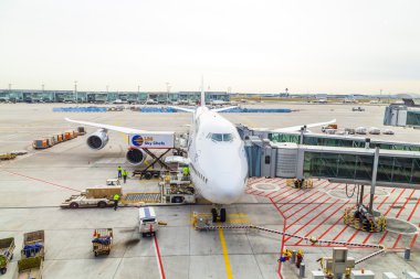 frankfurt Havalimanı Havalimanı Lufthansa 747 uçak Park
