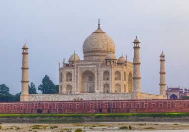 Taj mahal günbatımı yamuna Nehri üzerinden