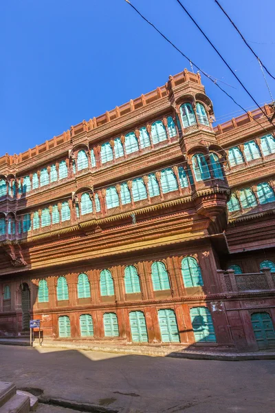 Bellissimo vecchio haveli in Bikaner — Foto Stock