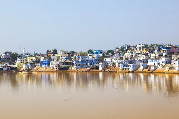 Widok na miasto pushkar, rajasthan, Indie. — Zdjęcie stockowe