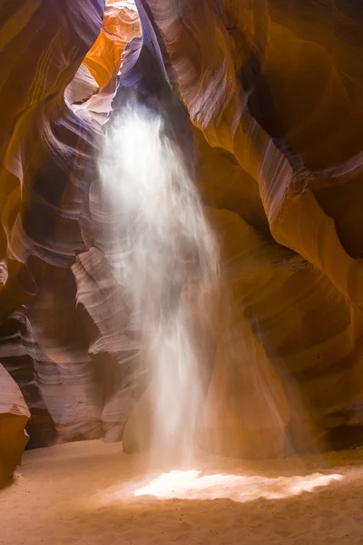 Antelopes Canyon, le célèbre canyon à sous — Photo