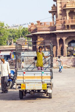 on kamyon sadar Pazar, saat kulesi