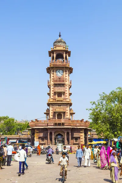 Fretta al mercato Sadar presso la torre dell'orologio — Foto Stock