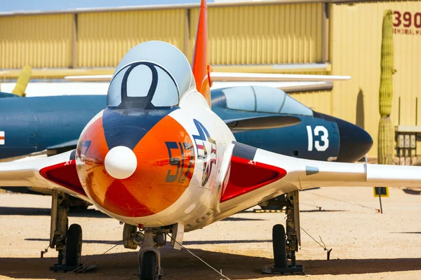 Repülőgépek a Pima Légi és Űrmúzeumban — Stock Fotó