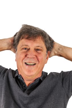 ayakta ve elleriyle işaret şık bir adam