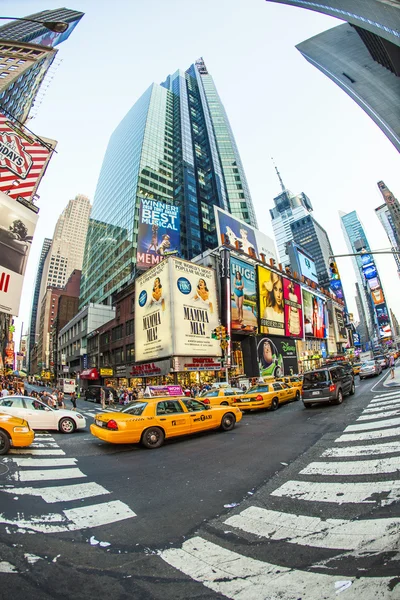 Times Square em Nova York em luz da tarde — Fotografia de Stock