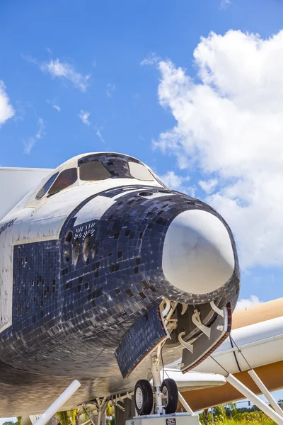 The original space shuttle Explorer OV100 at Kennedy Space Cente — Stock Photo, Image