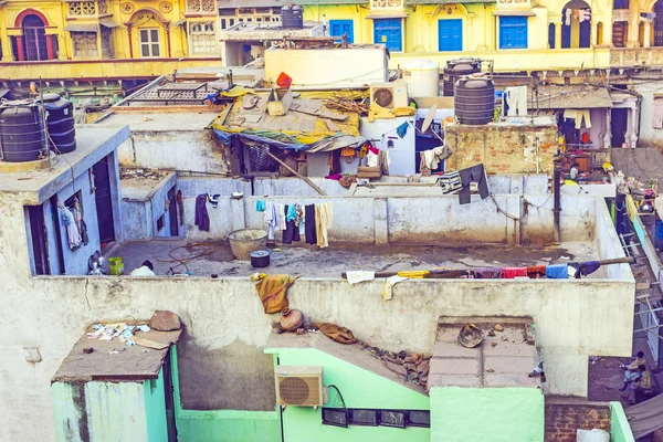 Çatı hayatıyla tipik evleri — Stok fotoğraf