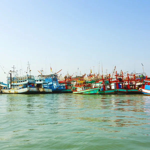 Fisherboats in the harbor — Stock Photo, Image