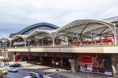 Merkez Tren İstasyonu Tren kalkıyor