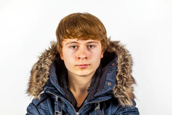 Jongen in winterkleren — Stockfoto