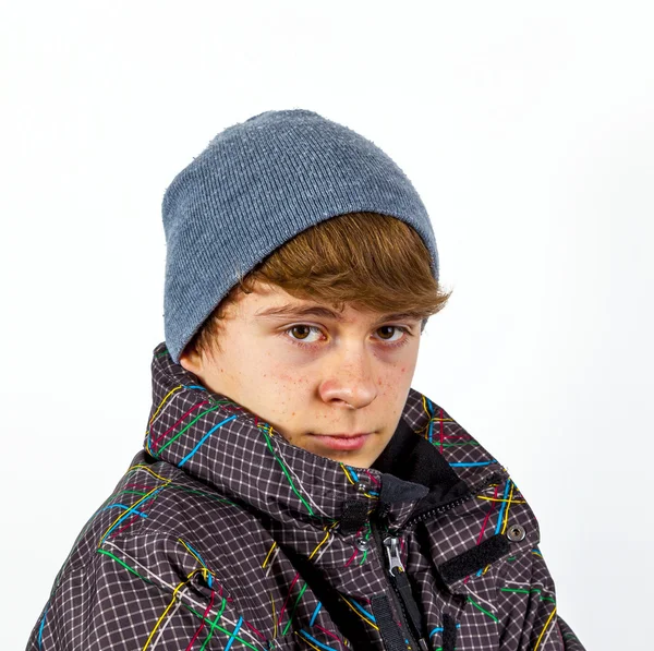 Junge in Winterkleidung — Stockfoto