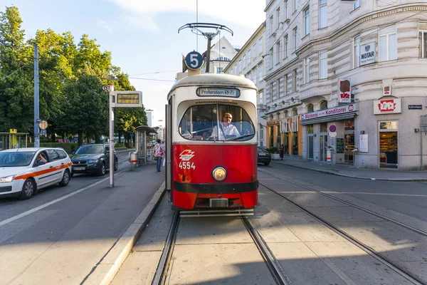 Oldtimer in Wien in Bewegung — Stockfoto