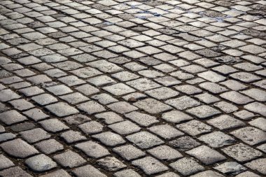 arnavut kaldırımlı sokak