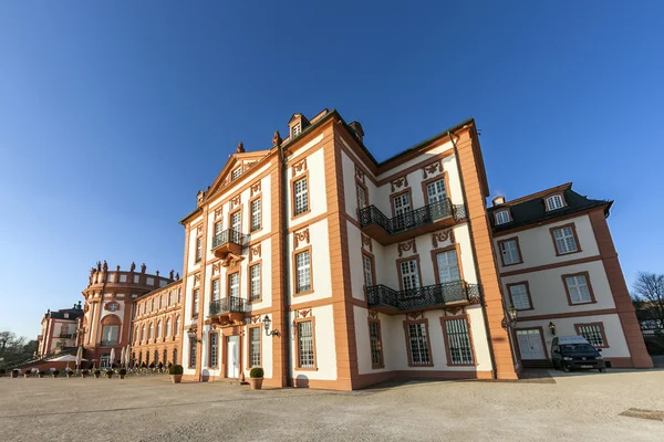 Berömda biebrich castle — Stockfoto