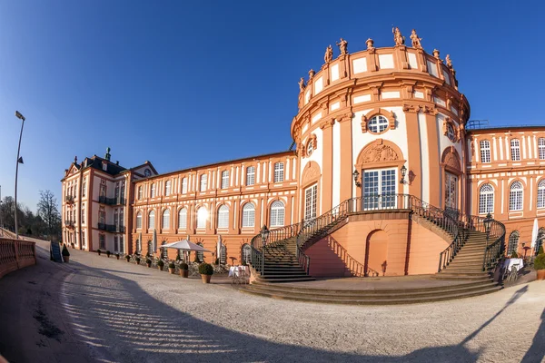 Berömda biebrich castle — Stockfoto