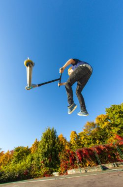 Çocuk scooter ile hava indirme olacak