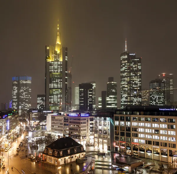 View to skyline of Frankfurt with Hauptwache and skyscraper by n — Stock Photo, Image