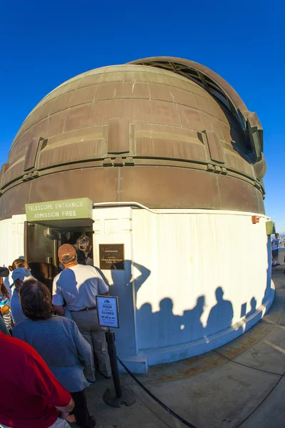 At the entrance of the Zeiss telescope at the Griffith ob — Stock Photo, Image