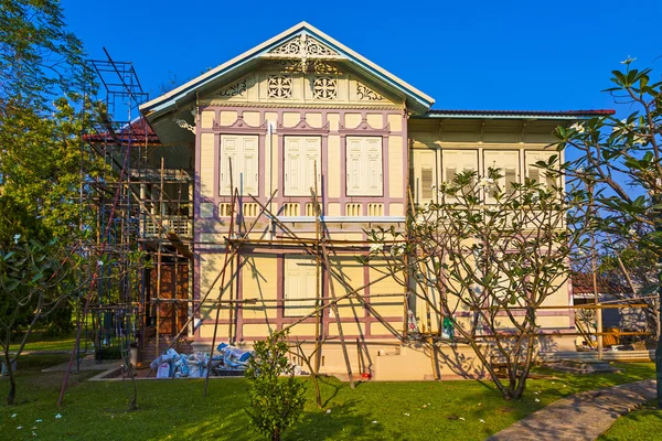 Hermosas casas en restauración en el Sommerpalace Bang Pa I —  Fotos de Stock