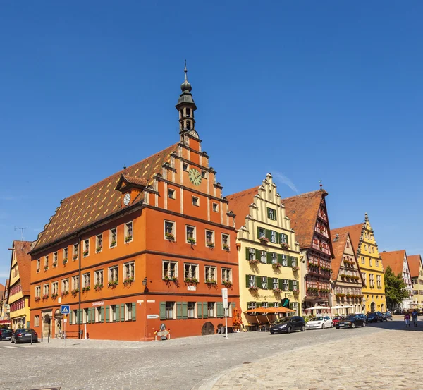 Famosa vecchia romantica città medievale di Dinkelsbuehl — Foto Stock