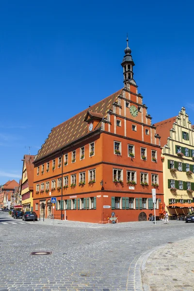 Famosa ciudad medieval romántica de Dinkelsbuehl — Foto de Stock