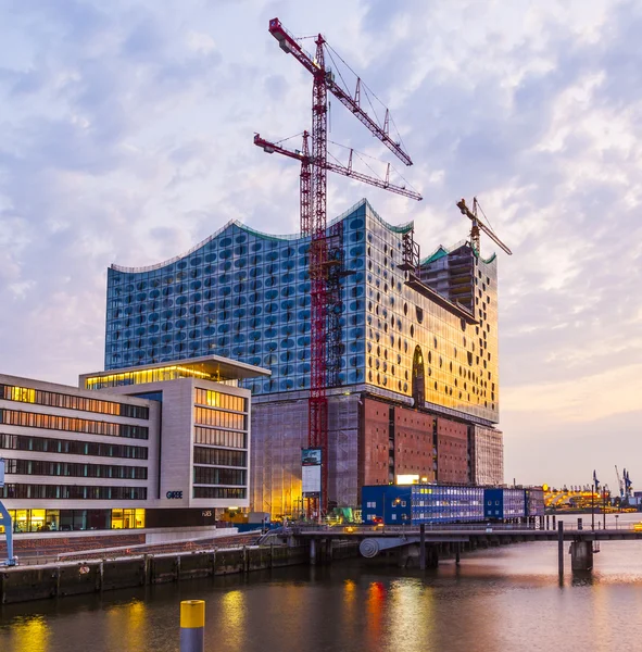 Construção do novo edifício Elbphilharmonic no Har — Fotografia de Stock