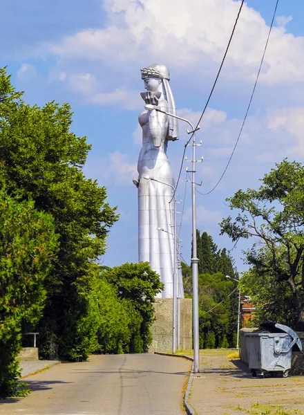 Madre Georgia, il simbolo appropriato del paese di ospitalità e — Foto Stock