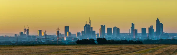 Panoramiczny widok na panoramę Frankfurtu, Niemcy — Zdjęcie stockowe