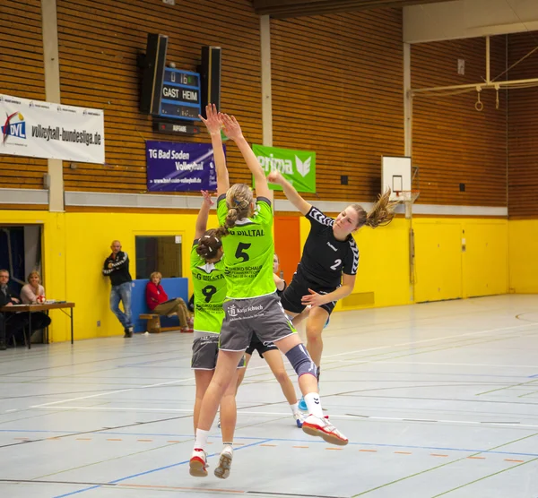 Handbolls match damer wsg c2 ts mot hsg dilltal — Stockfoto