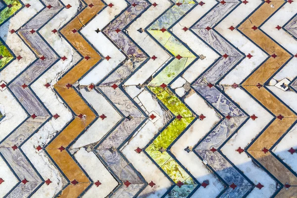 Floor tiles made of marble in the red fort, Agra — Stock Photo, Image