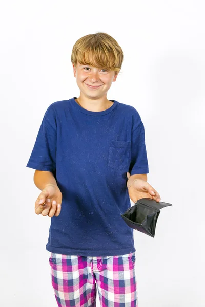 Chico está revisando el dinero del bolsillo en su bolso —  Fotos de Stock
